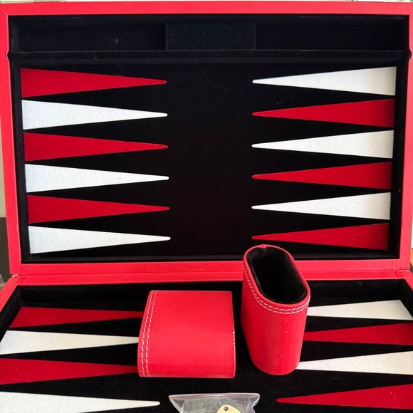 NEW 15" Red Leatherette Backgammon Game Set Black & Red Velour Inlay Board - Picture 7 of 14